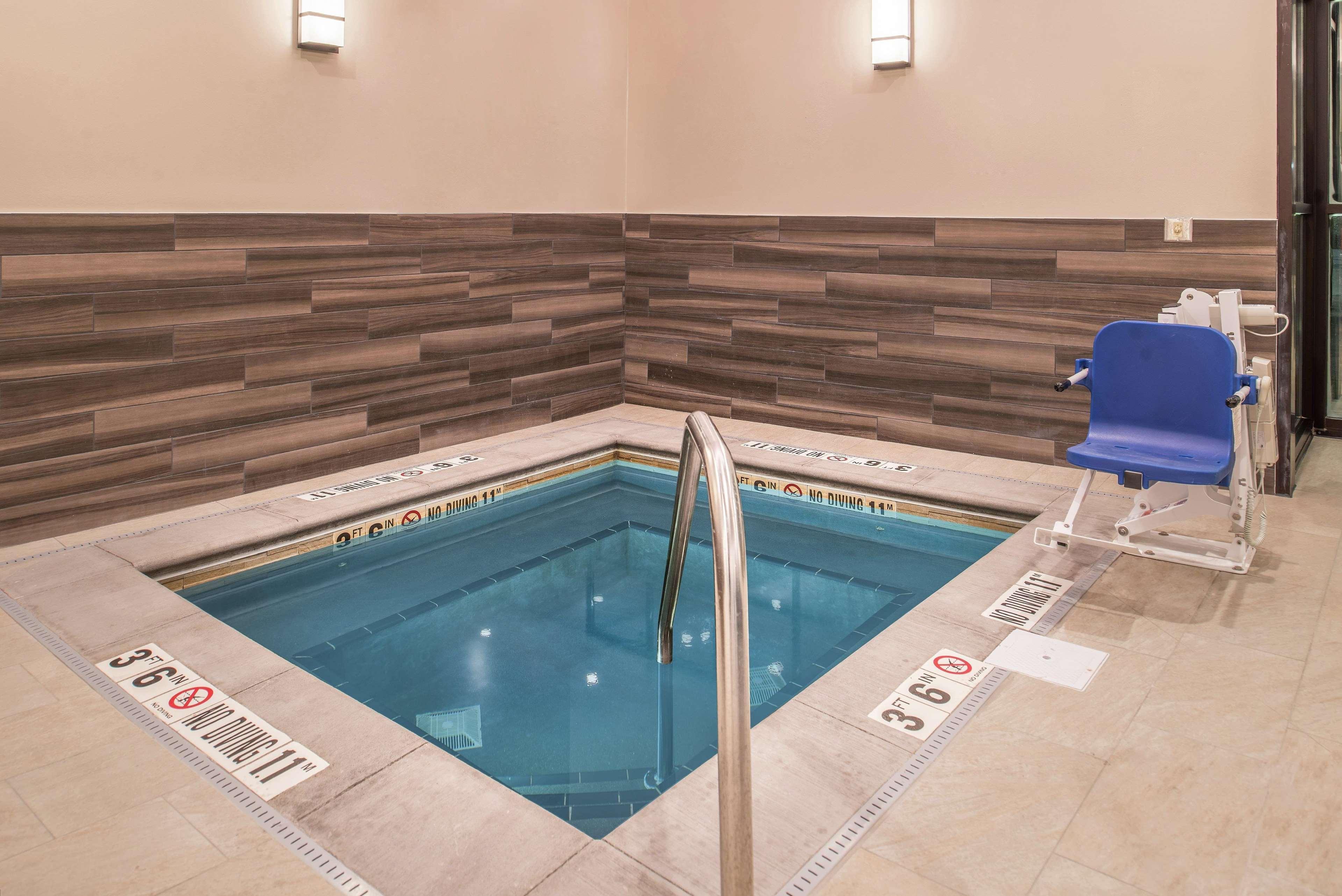 מלון Doubletree By Hilton Lafayette East מראה חיצוני תמונה