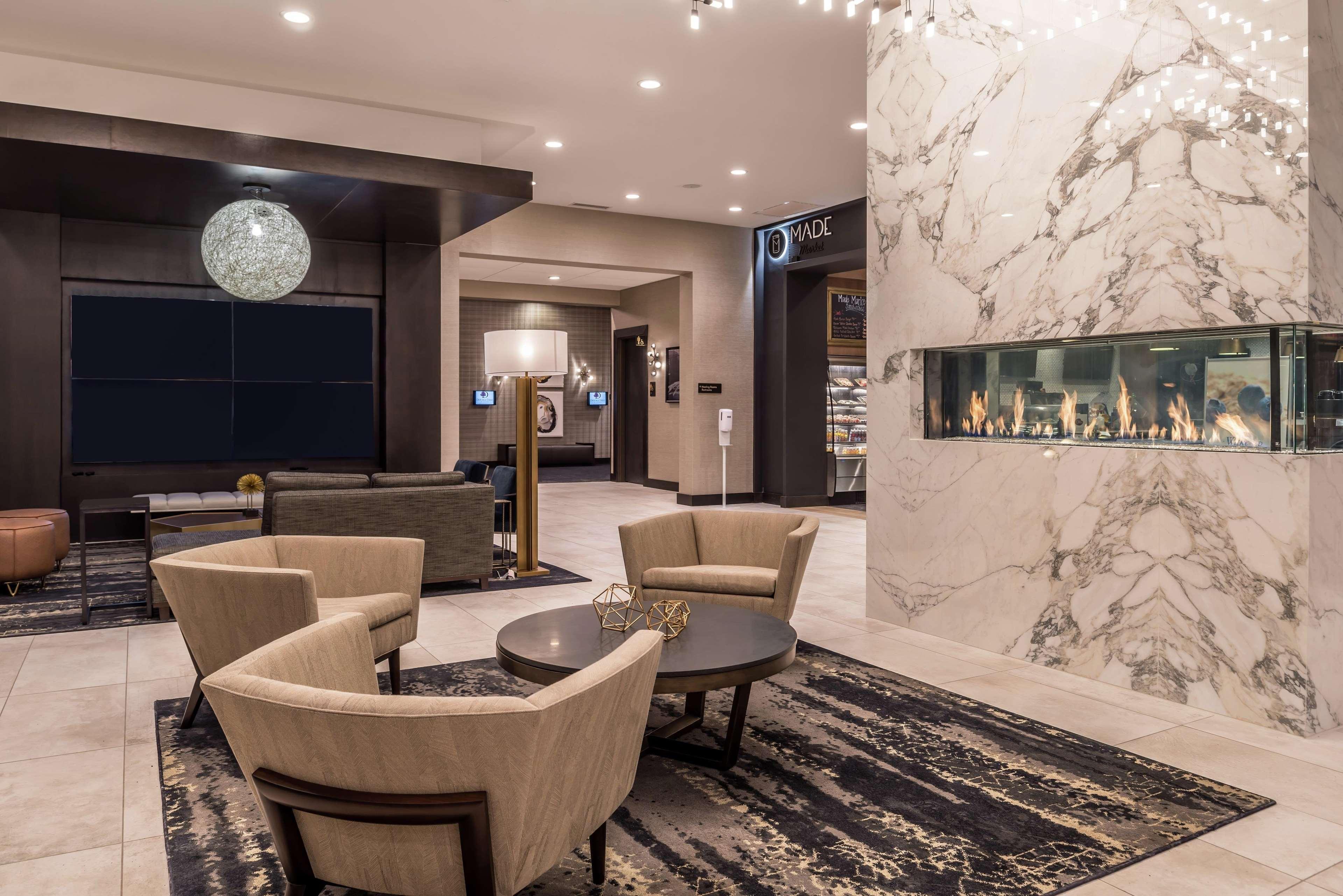 מלון Doubletree By Hilton Lafayette East מראה חיצוני תמונה